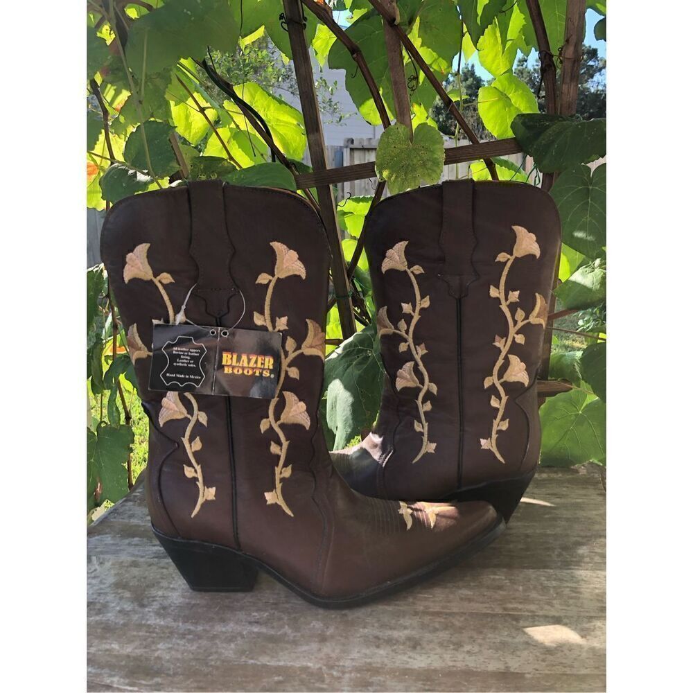 NWT Blazer Boots Romero Bros Embroidered Floral Western Cowgirl 8.5